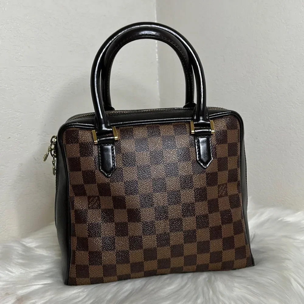 💯 Authentic Damier Louis Vuitton Brera 🍀